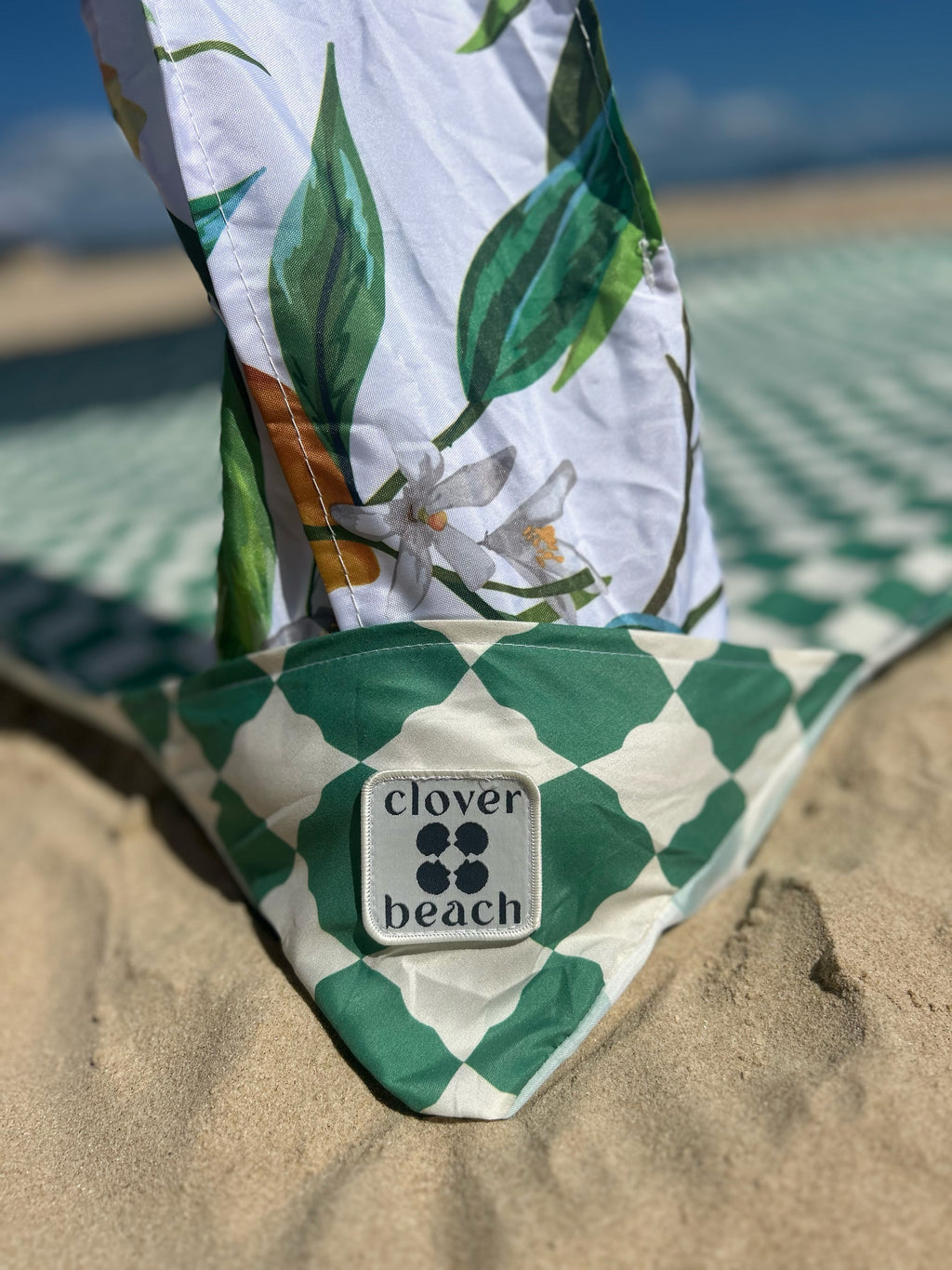 Signature Check |  2.75m XL Beach Blanket | Sand-Free | 100% Recycled Fabric | Cabana Fit
