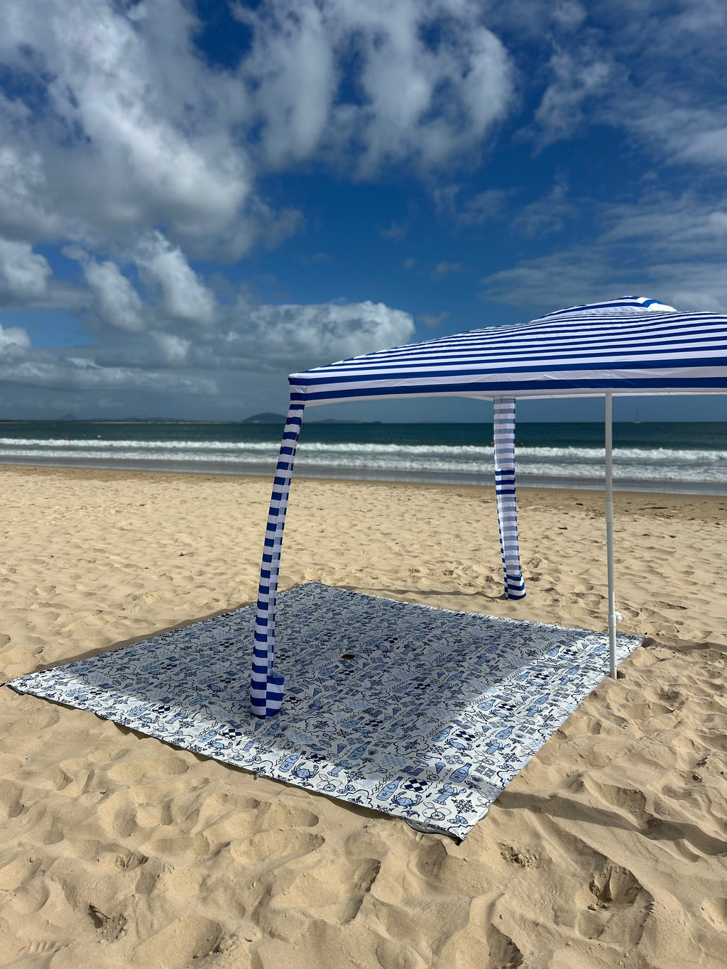Italian Summer |  2.75m XL Beach Blanket | Sand-Free | 100% Recycled Fabric | Cabana Fit